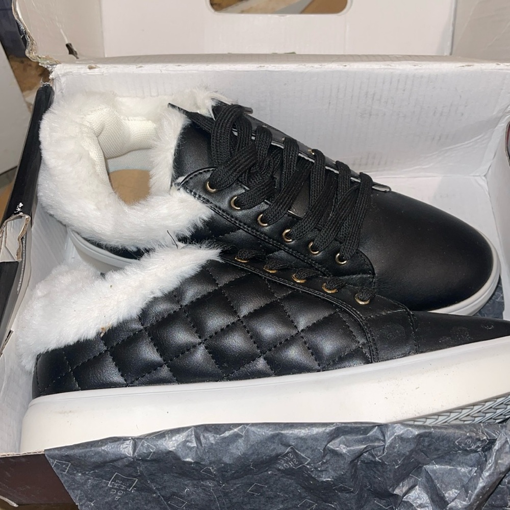NWT Shushop shoes